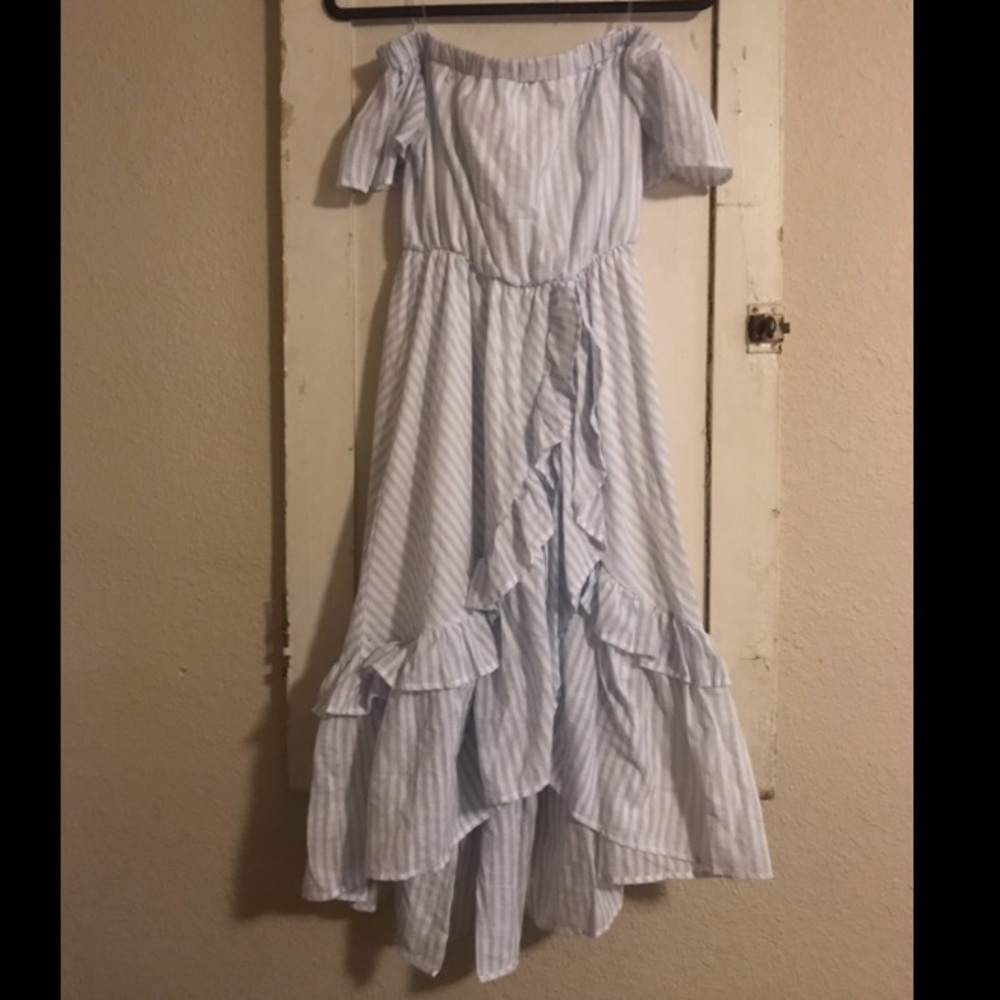 Off the shoulder Ruffle Dress